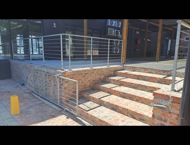 BUSINESS PROPERTY TO RENT IN WALMER